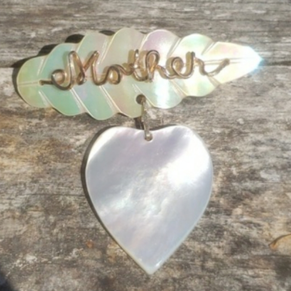 Vintage WW2 Mother of Pearl Gold Mother Brooch Pin